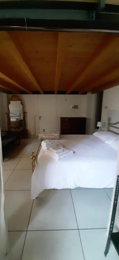 Un Loft Solo Per I Tuoi Occhi Lejlighed Bergamo Eksteriør billede